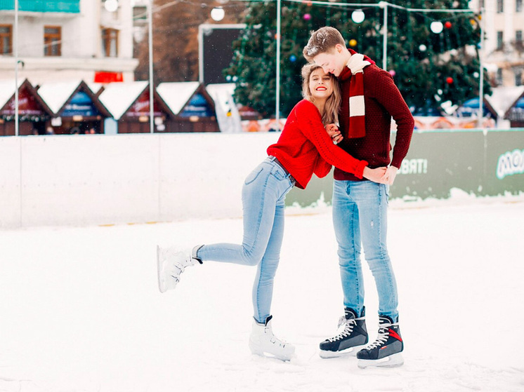 Встреча сердец на катке: романтический вечер в Липецке