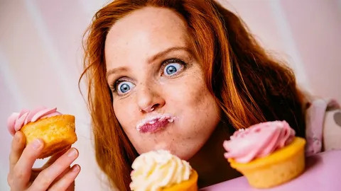 Сахарный шок: что стоит за тягой к сладкому и как с этим бороться