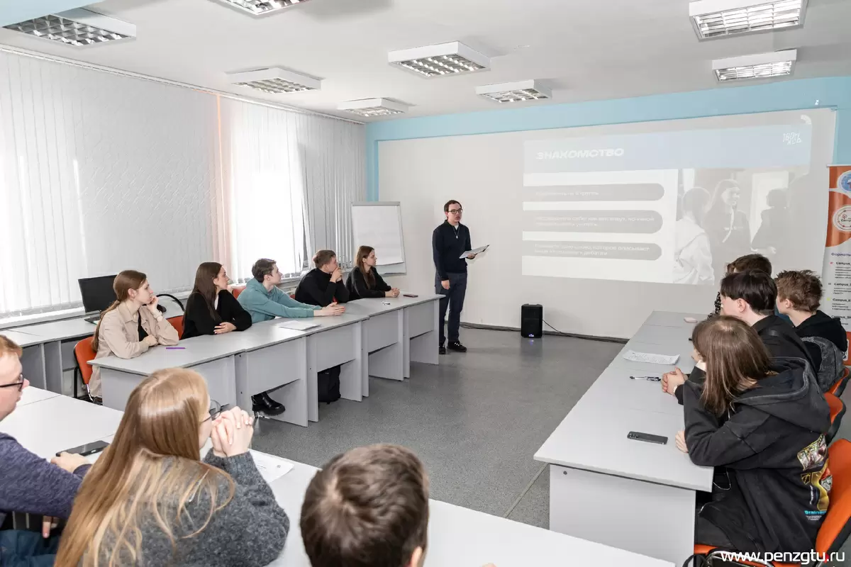 Дебатный мастер-класс: путь к аргументации в Школе инноваторов